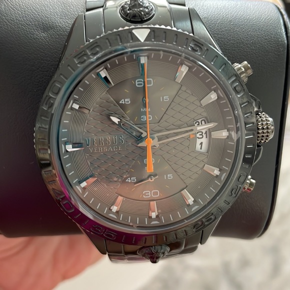 Versace Watch - Picture 8 of 11